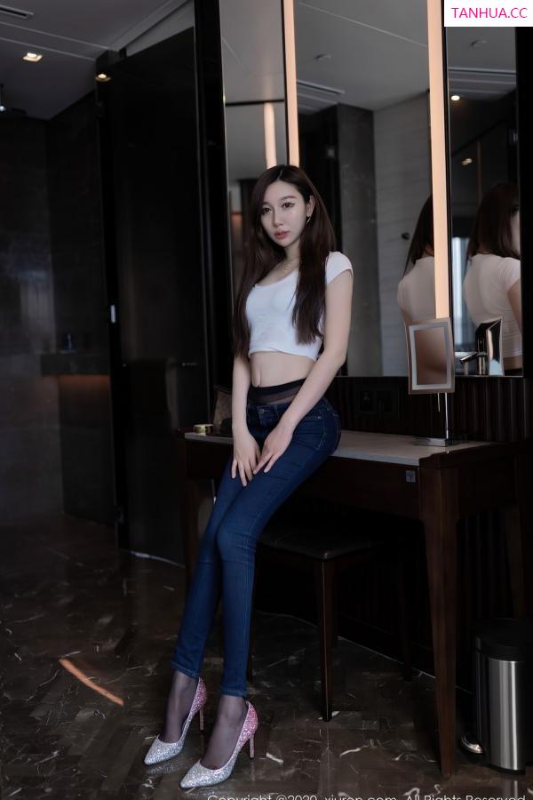 伊思思  [XiuRen]高清写真图 2020.08.05 No.2406 Victoria志玲第13张图片